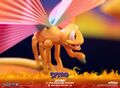 First4Figures Spyro the Dragon PVC ExclusiveEdition Statue Sparx 2.jpg
